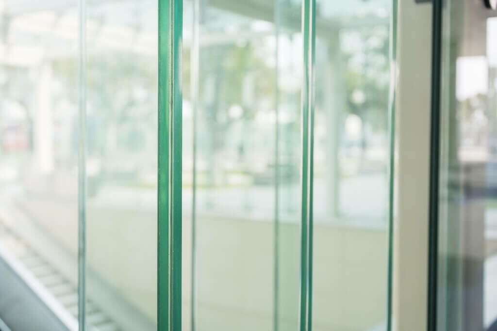 large-close-up-glass-door toughened glass
